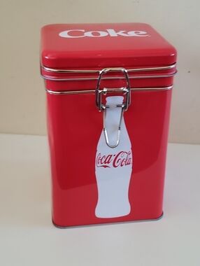 THE TIN BOX Company NEW Coca Cola Cookie Jar